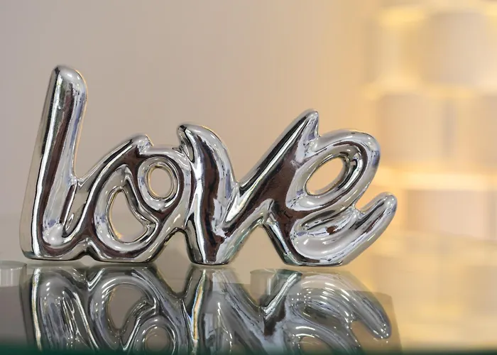 Yamarys Apartamento *