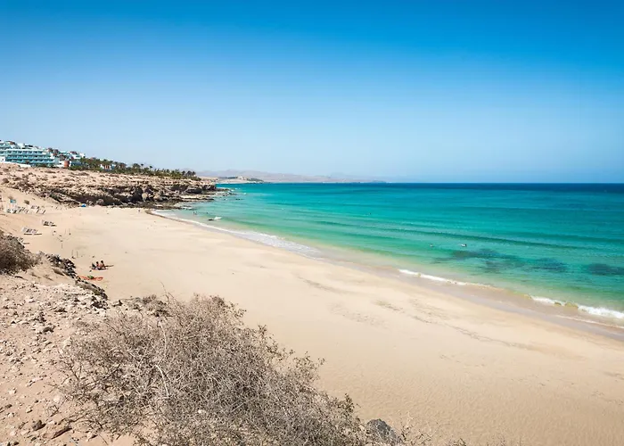 Yamarys Apartamento *