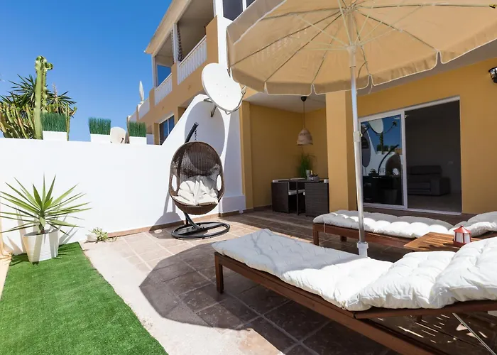 Yamarys Apartamento *