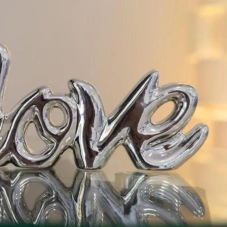 Yamarys Apartamento *