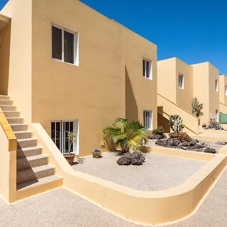 Yamarys * Costa Calma